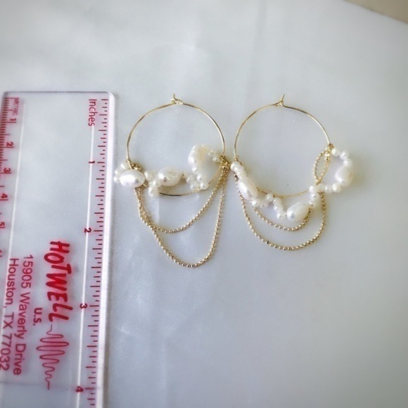 18K GP  Fresh water pearl Earrings - Picture 5 of 6